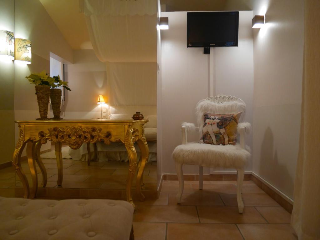 류넬 Le Relais D'Angelique B&B 외부 사진