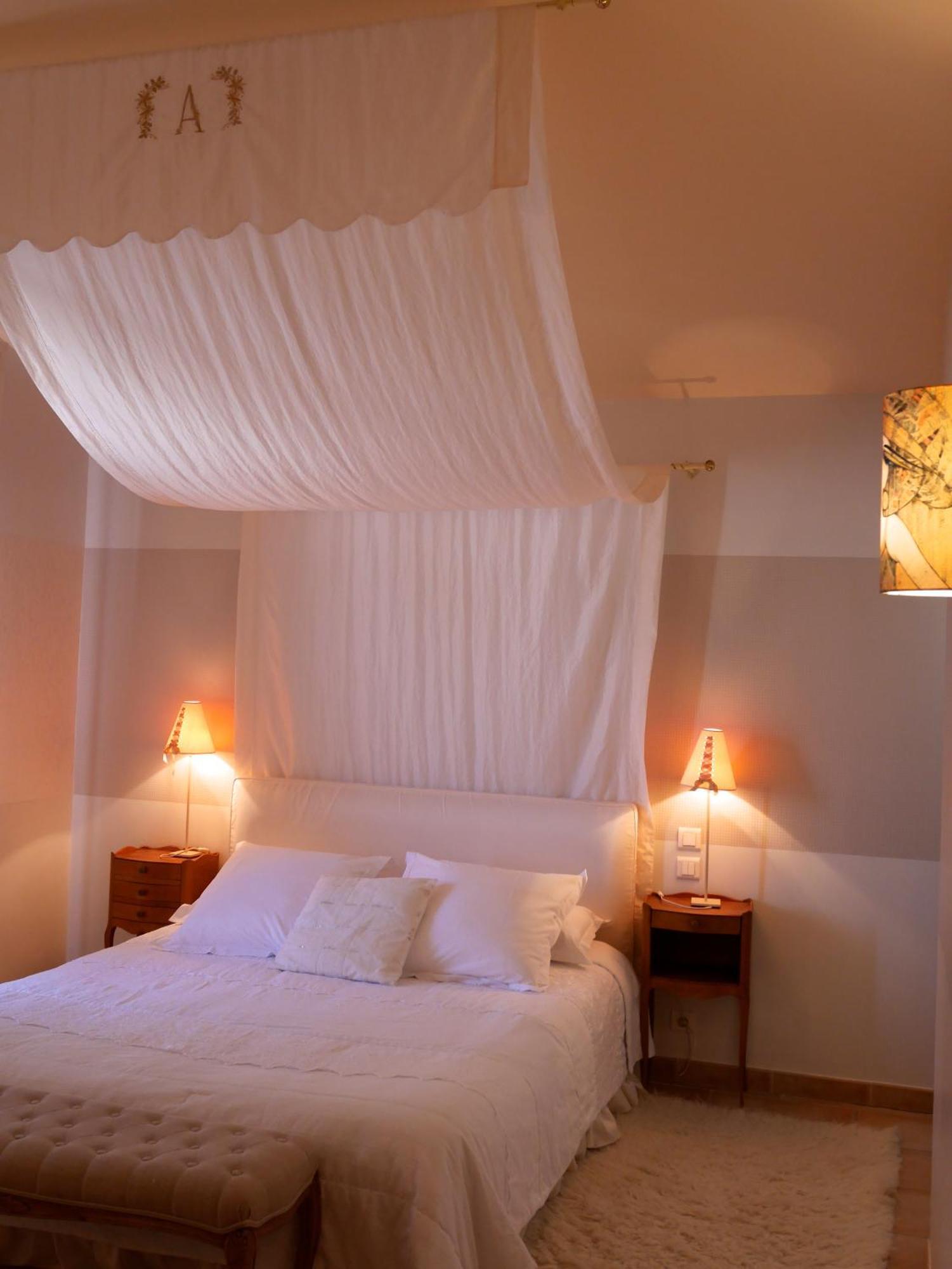 류넬 Le Relais D'Angelique B&B 객실 사진