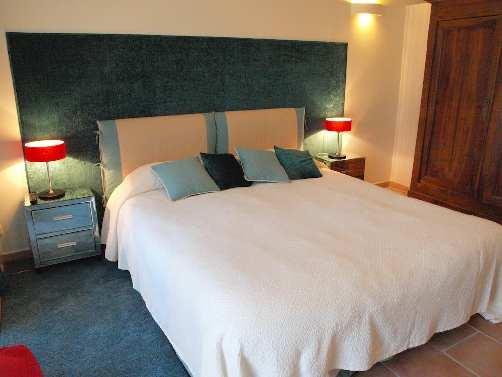 류넬 Le Relais D'Angelique B&B 객실 사진